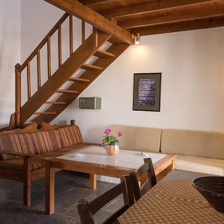 Proimos Maisonnettes Lägenhetshotell Platanés